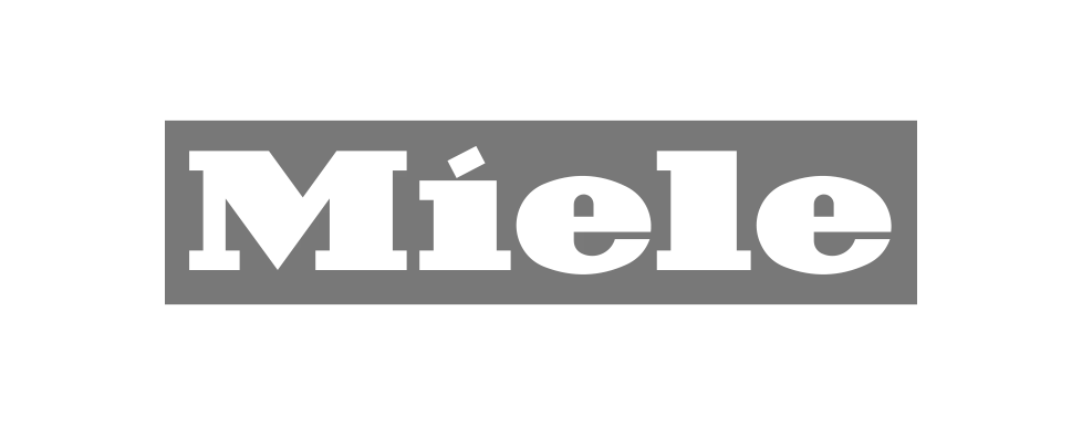 Das Bild zeigt das Wort „Miele“ in einer serifenlosen Groneck-Schriftart auf einem einfarbigen Hintergrund.